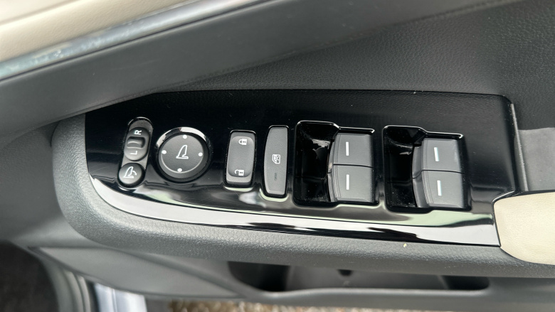 Honda HR-V 1.5 eHEV Advance Style 5dr CVT Hybrid Hatchback